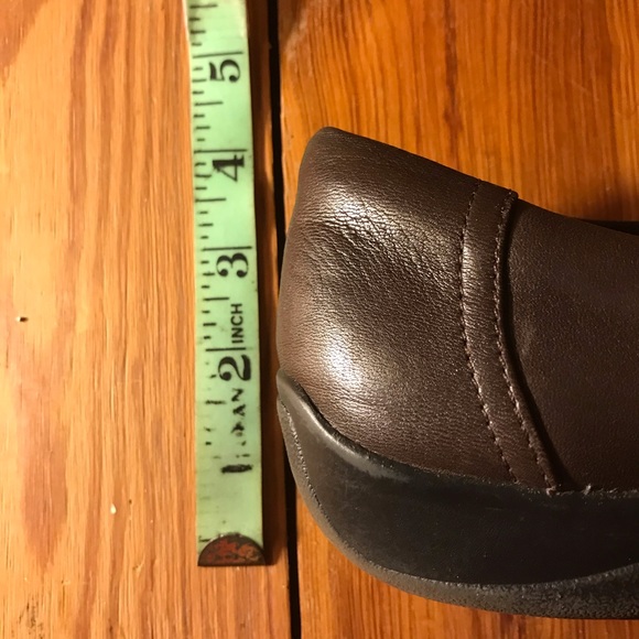 Clark’s Chocolate Brown Leather Flats, EUC, 9 - Picture 10 of 10